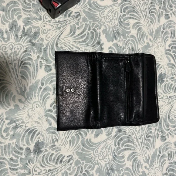 Ladies leather wallet - Picture 2 of 8